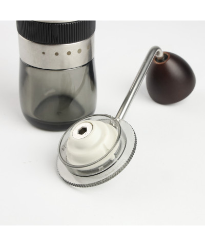 Młynek ręczny do mielenia kawy Karl Hausmann srebrny