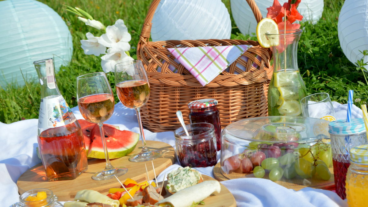 Letni piknik wśród natury