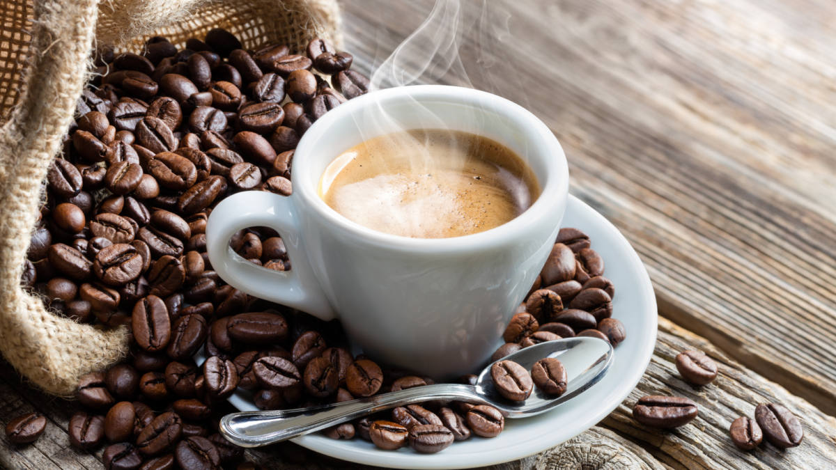 Od espresso do latte – jak wybrać idealną filiżankę do każdego rodzaju kawy?